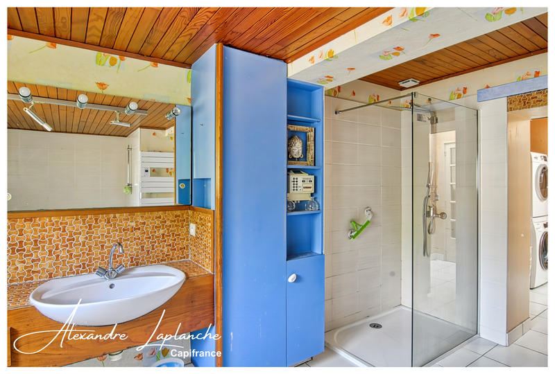 Maison - 177 m² - 7 pièces