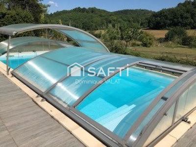 Maison - 218 m² - 5 pièces