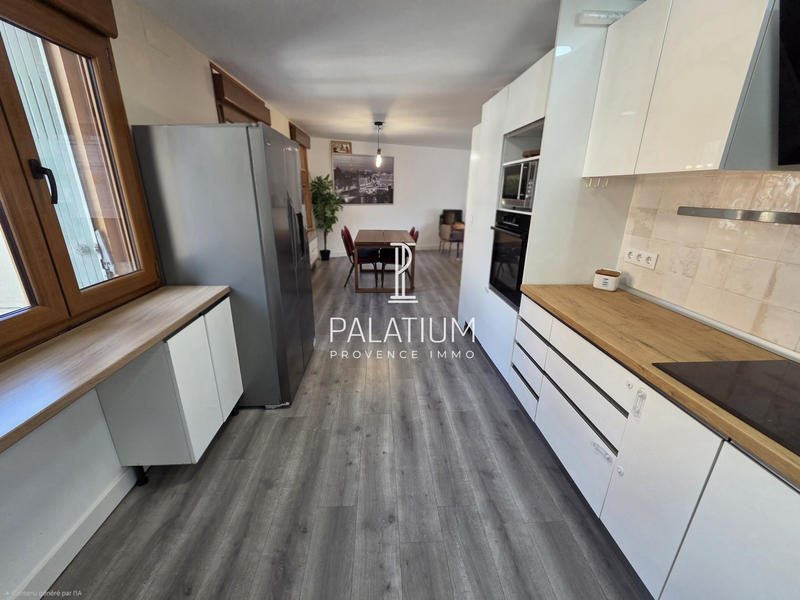 Appartement - 101 m² - 4 pièces