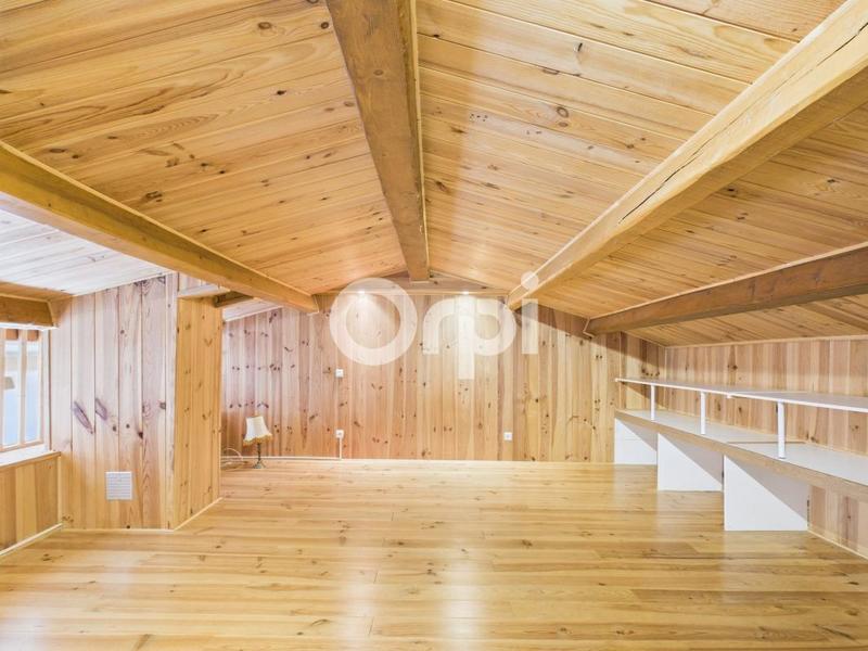 Maison - 336 m² - 11 pièces