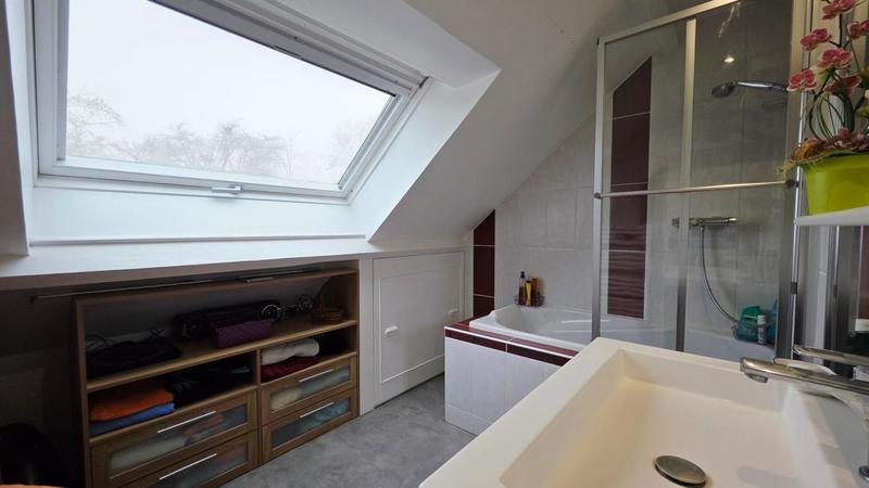 Maison - 166 m² - 8 pièces