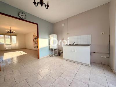 Maison - 93 m² - 4 pièces