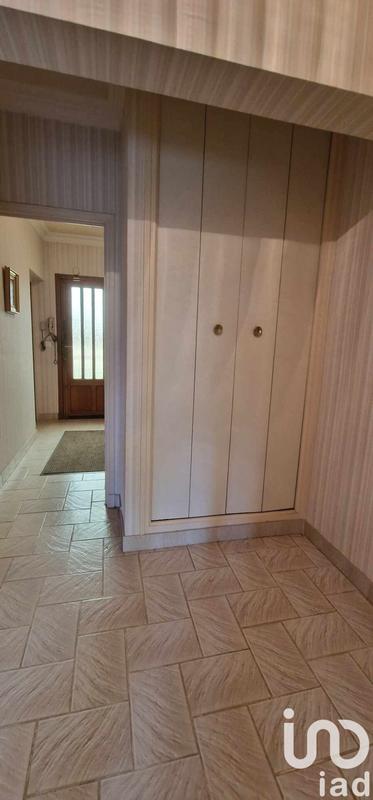 Maison - 241 m² - 10 pièces