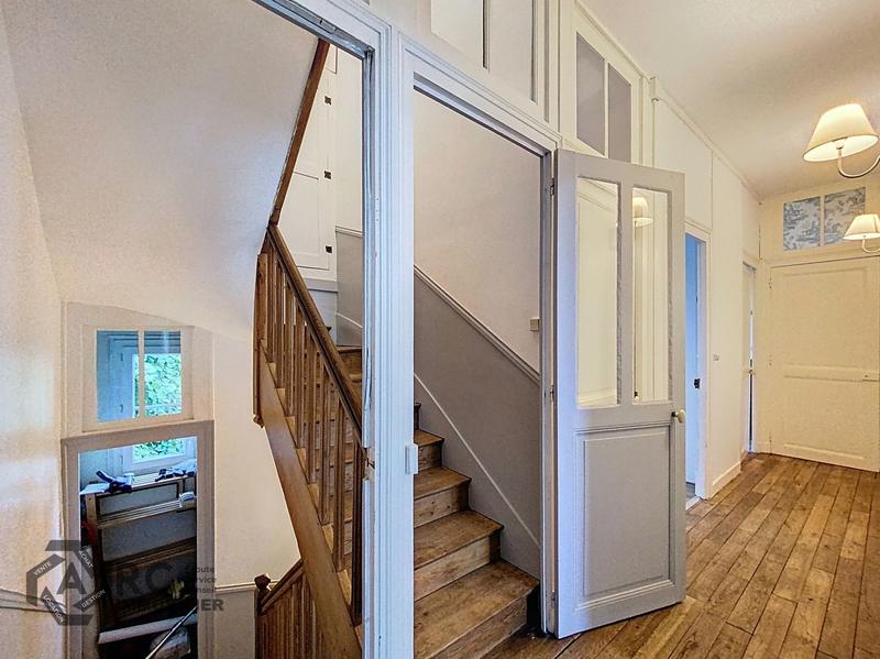 Appartement - 136 m² - 7 pièces