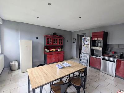 Maison - 85 m² - 6 pièces