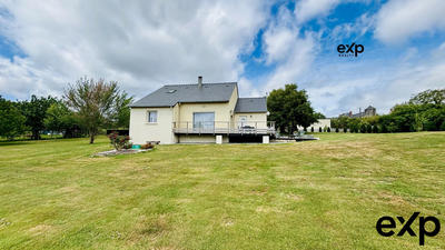 Maison traditionnelle - 127 m² - 6 pièces