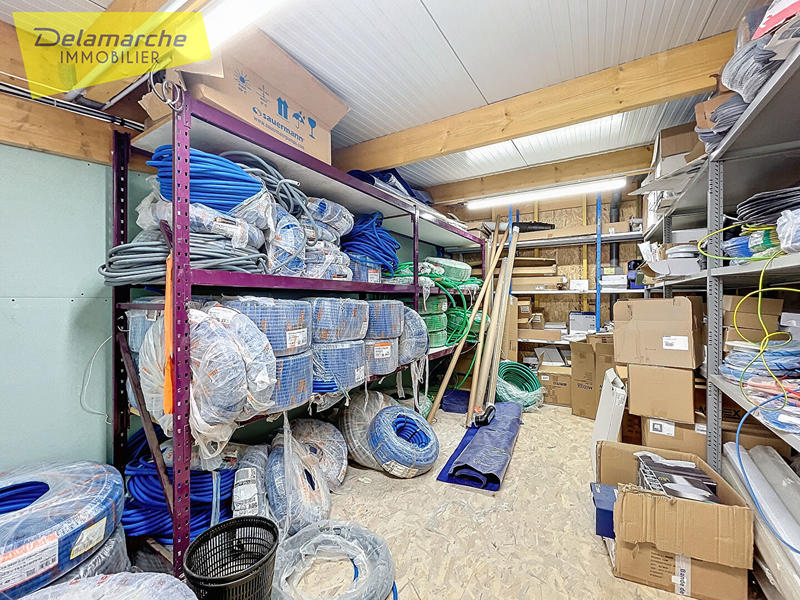 Local d'activité / Entrepôt - 370 m² - 5 pièces