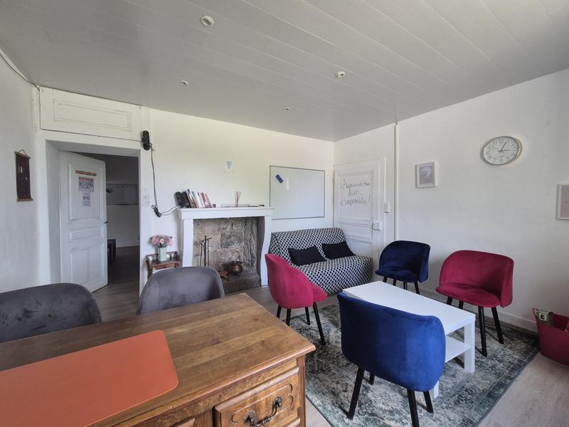 Maison - 300 m² - 11 pièces