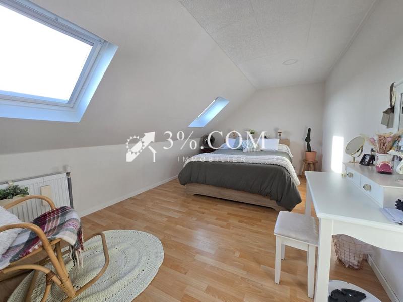 Maison - 200 m² - 6 pièces