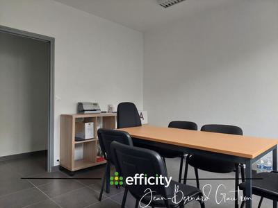 Bureau - 446 m² - 14 pièces