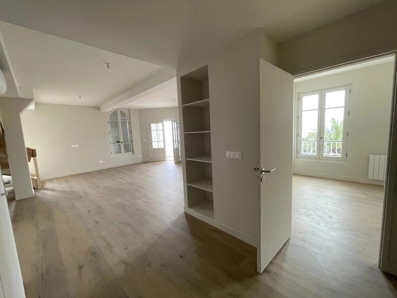 Appartement - 98 m² - 4 pièces