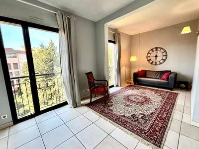 Appartement - 75 m² - 3 pièces