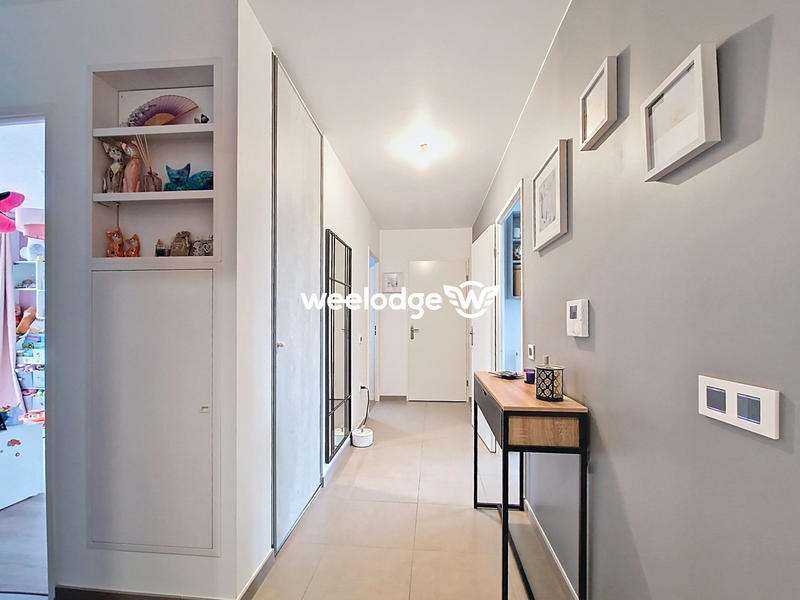 Appartement - 80 m² - 4 pièces