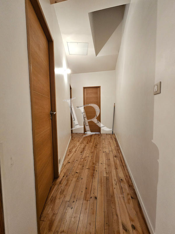 Maison - 121 m² - 5 pièces