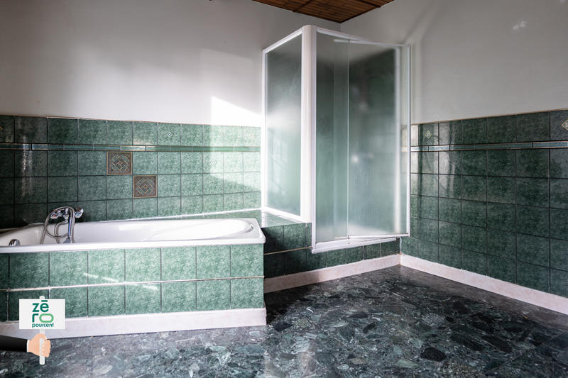 Maison - 181 m² - 6 pièces