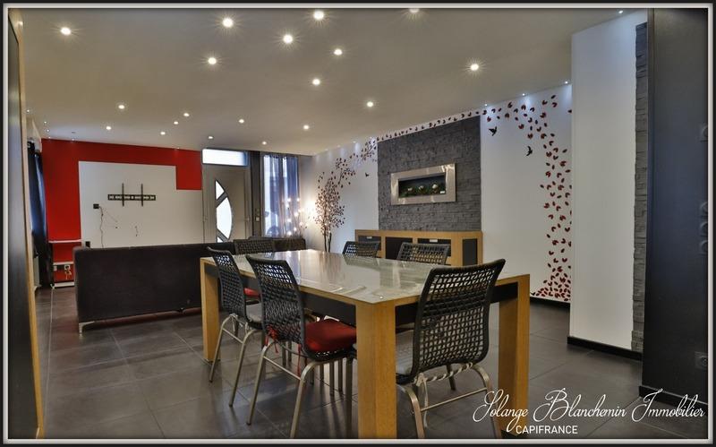 Maison traditionnelle - 175 m² - 7 pièces