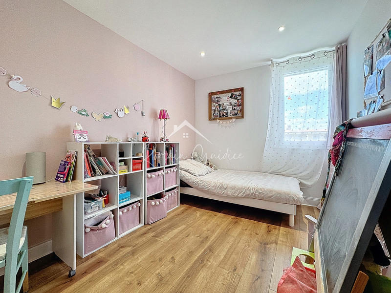 Appartement - 81 m² - 4 pièces