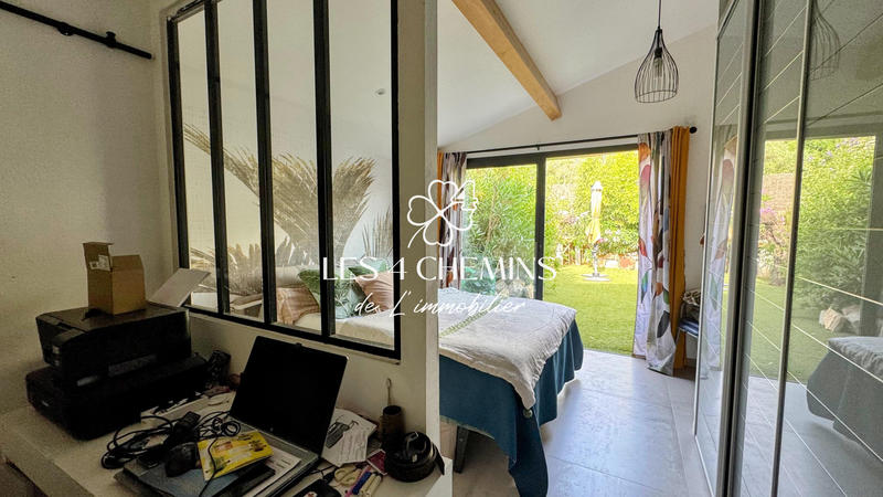 Villa - 200 m² - 7 pièces