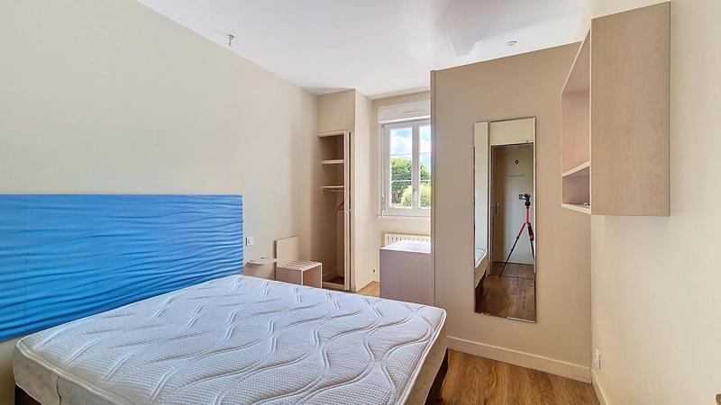 Maison - 586 m² - 24 pièces