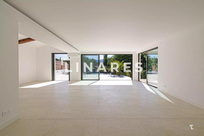 Maison - 160 m² - 5 pièces