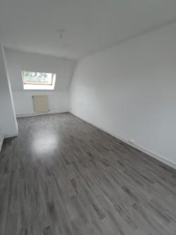 Maison - 600 m² - 5 pièces