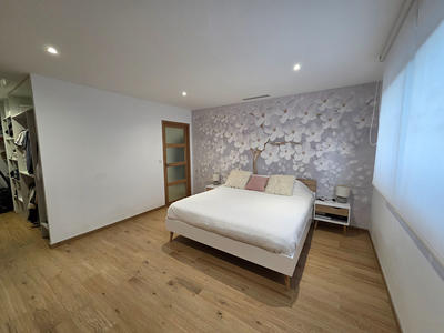 Maison - 202 m² - 6 pièces