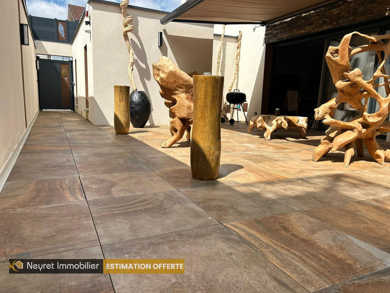 Appartement - 150 m² - 5 pièces