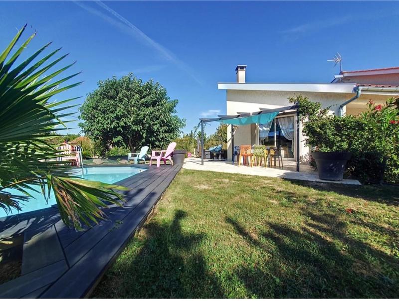 Maison - 95 m² - 4 pièces