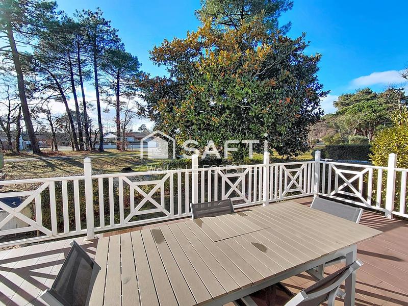 Maison - 186 m² - 7 pièces