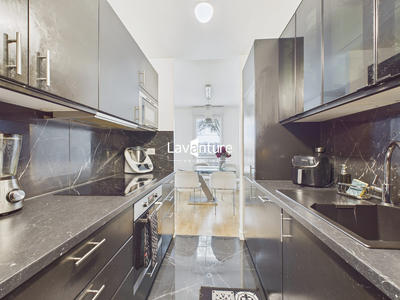 Appartement - 83 m² - 3 pièces