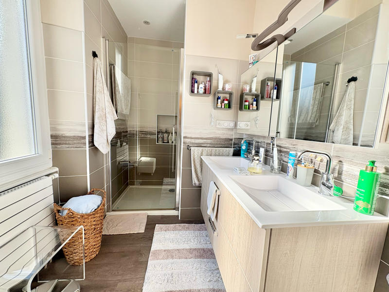 Maison - 140 m² - 6 pièces