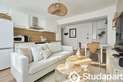 Chambre - 10 m² - 1 pièce