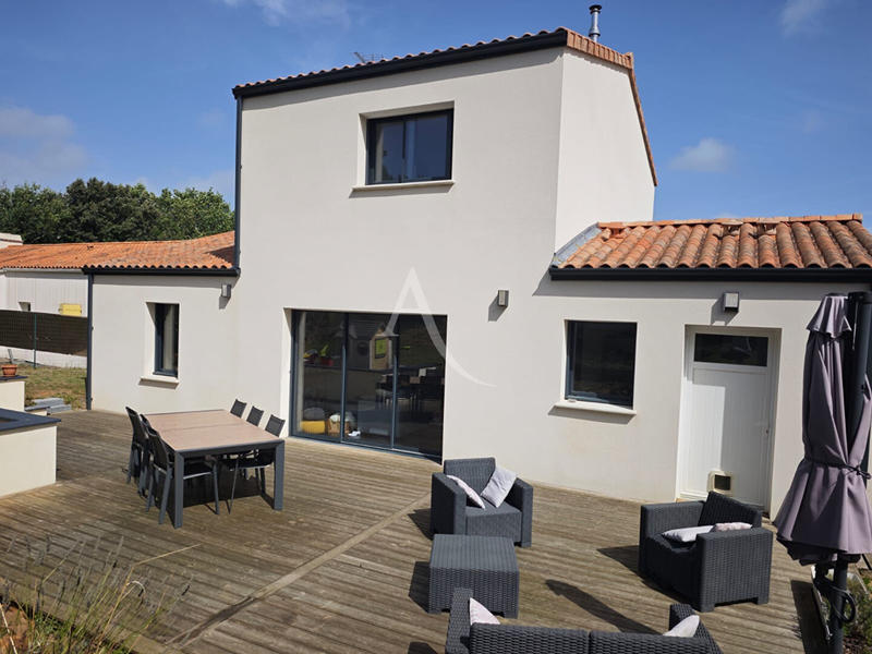 Maison - 133 m² - 6 pièces