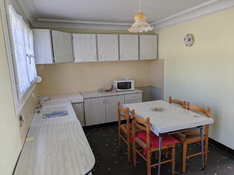 Maison - 140 m² - 9 pièces