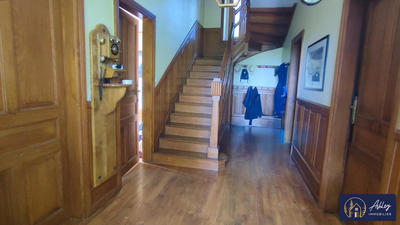 Maison - 186 m² - 8 pièces