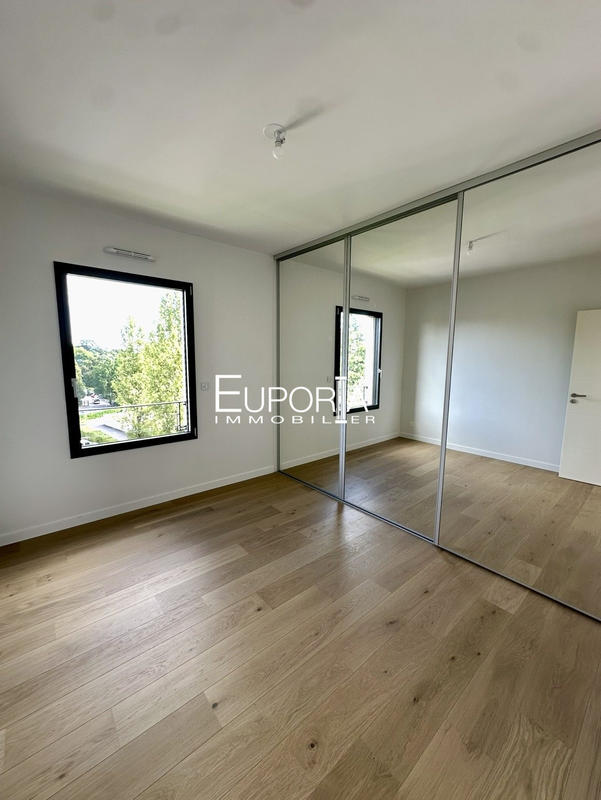 Appartement - 127 m² - 4 pièces