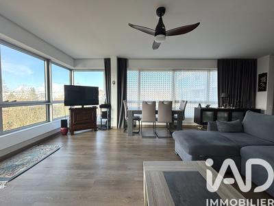 Appartement - 93 m² - 4 pièces