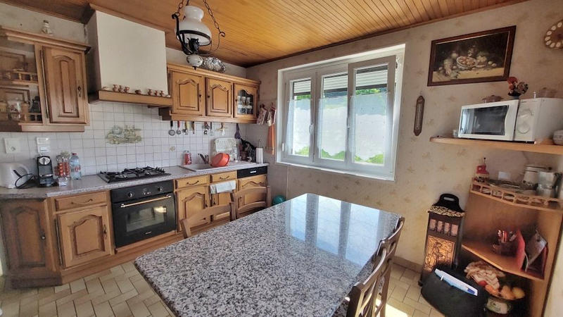 Maison - 188 m² - 10 pièces