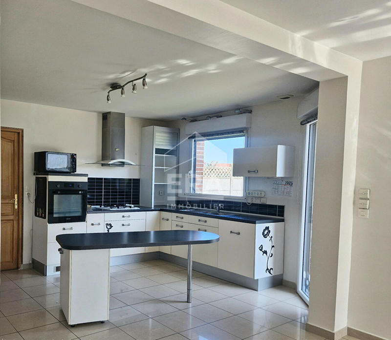 Maison - 144 m² - 6 pièces