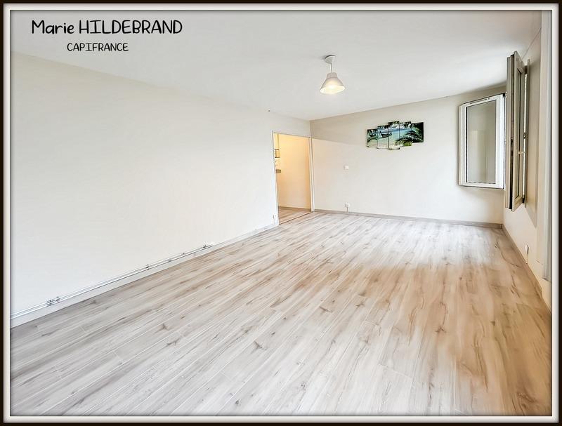 Appartement - 100 m² - 5 pièces