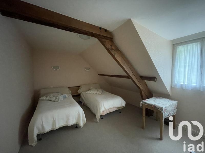 Maison - 230 m² - 8 pièces