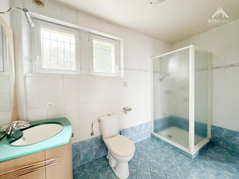 Maison - 180 m² - 5 pièces