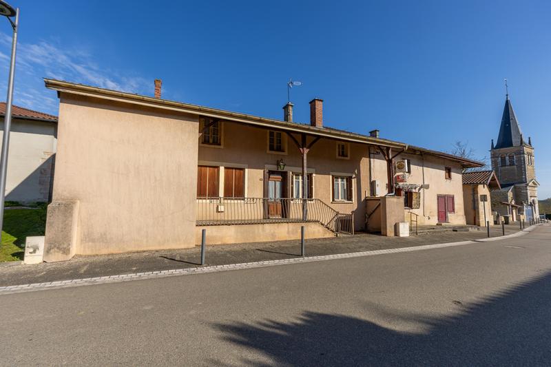 Maison - 300 m² - 10 pièces