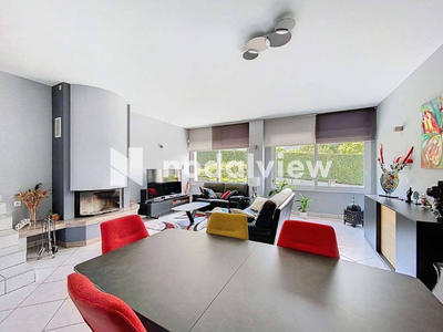 Maison - 195 m² - 8 pièces