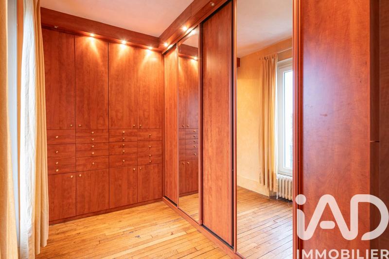 Maison - 210 m² - 8 pièces