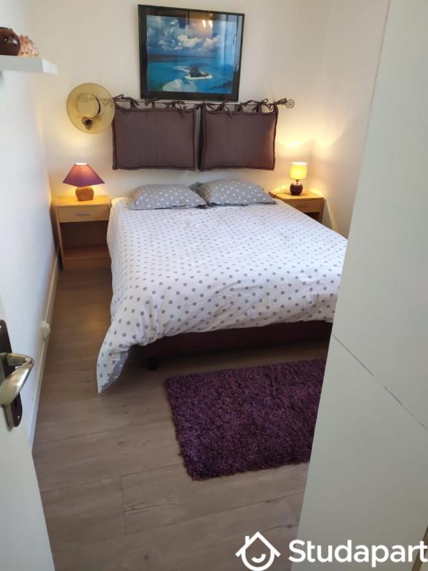 Chambre - 100 m² - 1 pièce