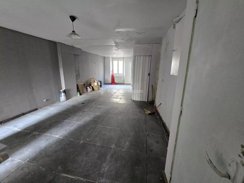 Maison - 220 m² - 11 pièces