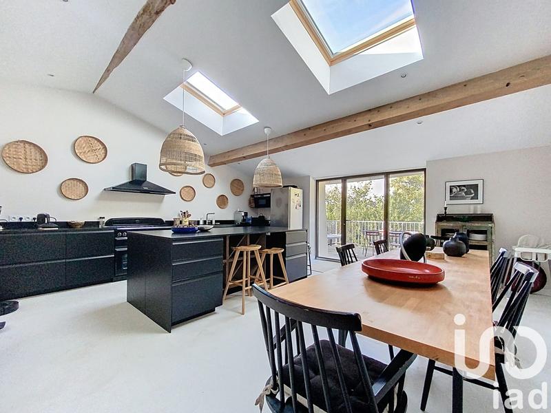 Maison - 435 m² - 20 pièces