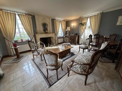 Propriété - 206 m² - 7 pièces