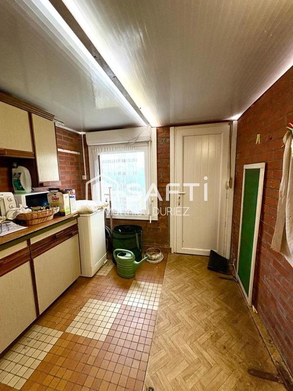 Maison - 127 m² - 8 pièces